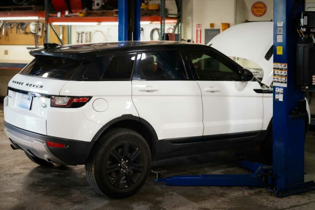 land rover being serviced at Simmonson Automotive