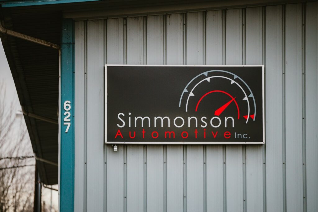 Simmonson Automotive for expert Porsche OEM Mechanic